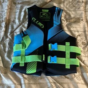 Fluide Kids Swim Vest - Black and Neon Green.